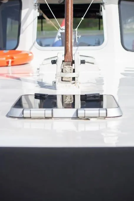 Classic Boat 4-6P Boco Living Rotterdam Marina Lejlighed Holland