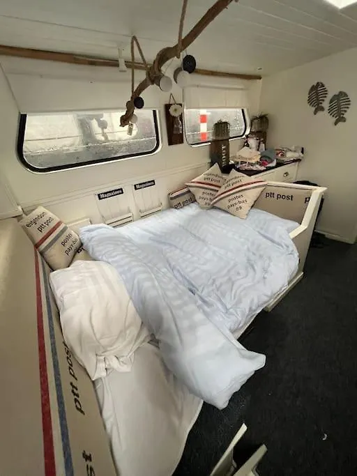 Classic Boat 4-6P Boco Living Rotterdam Marina Lejlighed 0*,