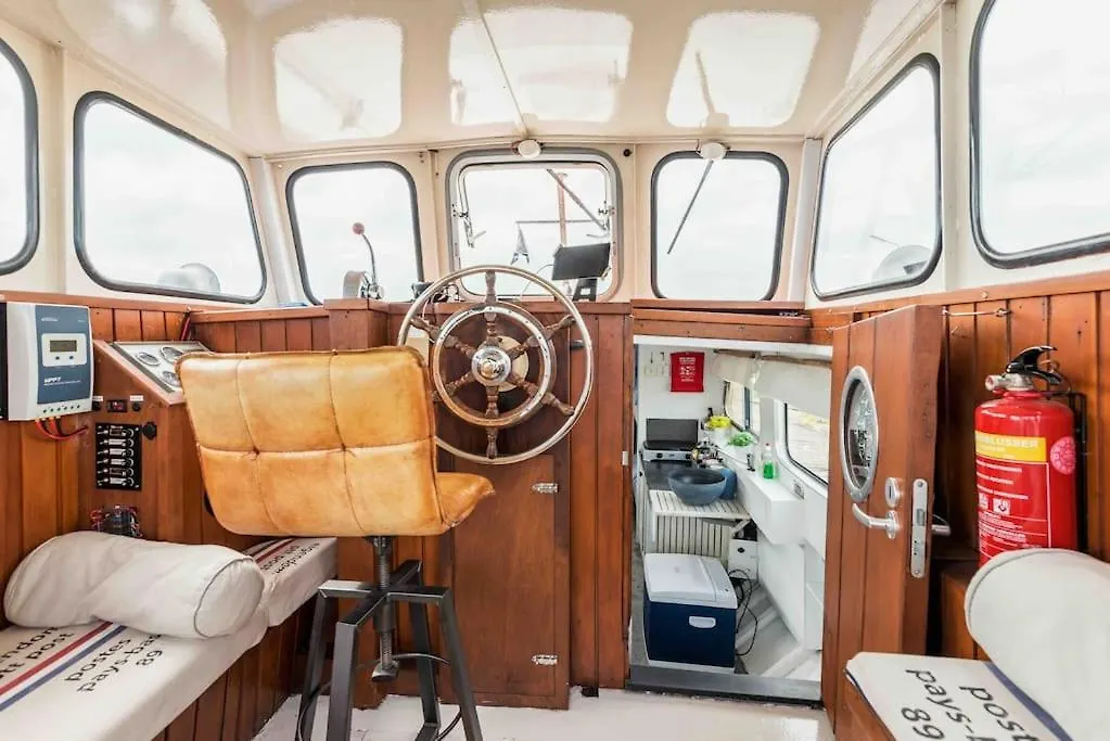 Classic Boat 4-6P Boco Living Rotterdam Marina Lejlighed
