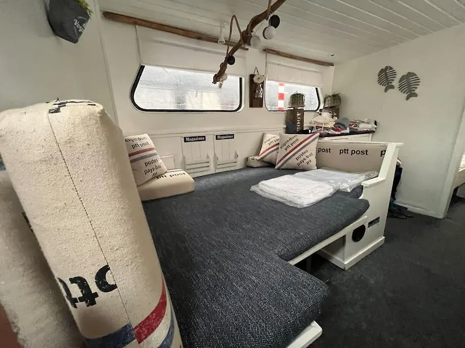 Classic Boat 4-6P Boco Living Rotterdam Marina Lejlighed 0*,  Holland